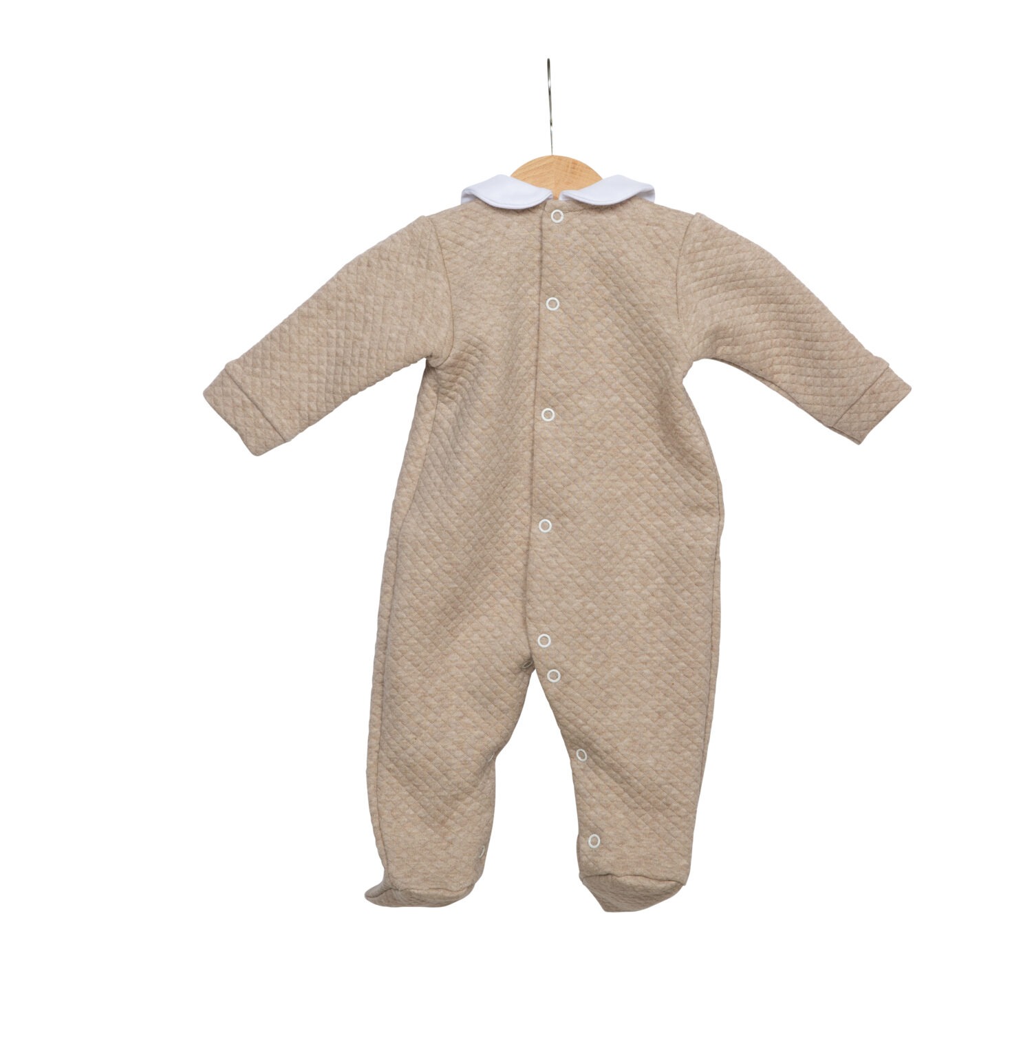 living-nature-babykledij-babypakje-julia-losange-doorstikte-stof-knoopjes-camel-beige-wit